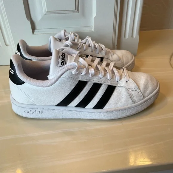 adidas gazelle silver green womens adidas Originals Samba OG Men's Black/White/Collegiate Green/Active Green Shoes, Size: 9